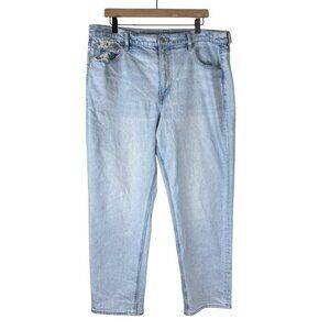 American Eagle Light Blue Wash Super High Rise Straight Leg Jeans